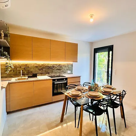 Pleasant Coliving With Breakfast & Parking Apartamento